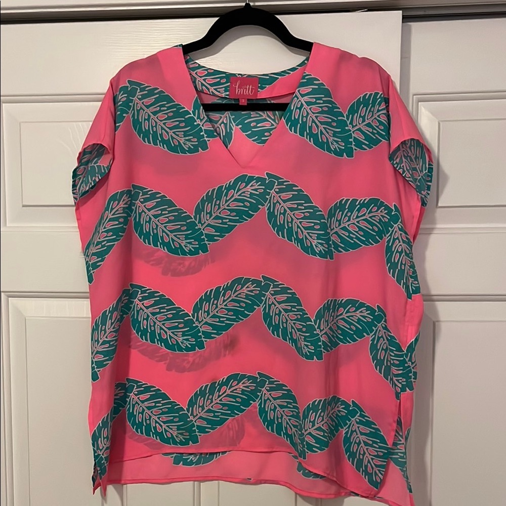 Britt by Britt Ryan Pink and Green Leaf Print Tunic Top